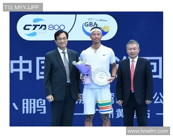 武汉网球队区域防守策略解析：深度剖析网球战术与团队协作的完美结合