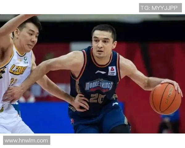 上海排球队团队协作引发热议球迷对战术配合和球员默契提出不同看法