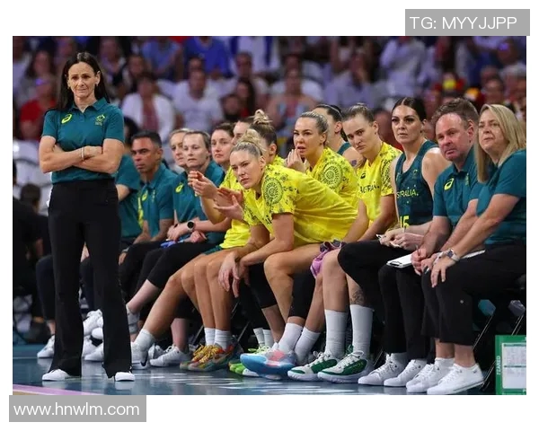 梦八队在国际赛场上与澳大利亚展开激烈对决，谁能赢得胜利的荣耀