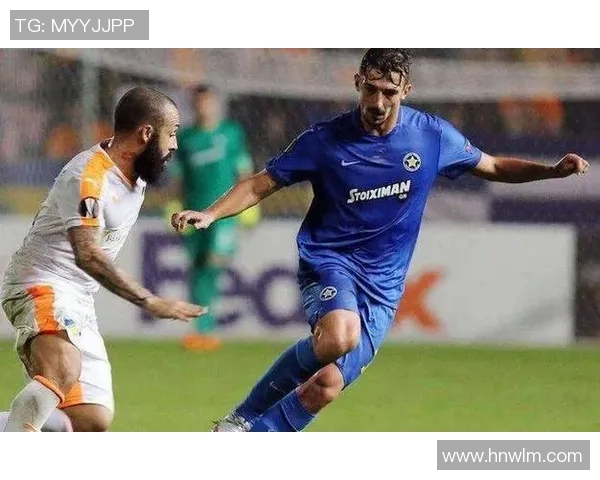 法乙激战欧塞尔主场迎战巴黎球队争夺关键积分之战