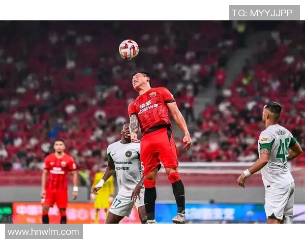 江苏队与上港队精彩集锦回顾赛场瞬间尽显足球魅力与激情 江苏队与上港队精彩集锦回顾赛场瞬间尽显足球魅力与激情