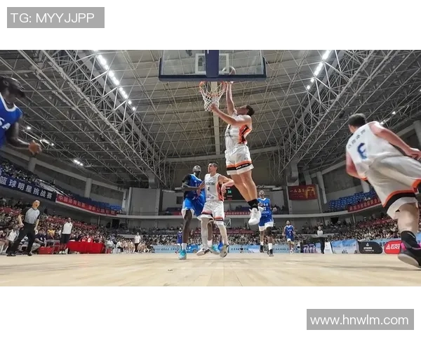 凯尔库兹马的篮球之路：从新秀到明星的成长历程与挑战