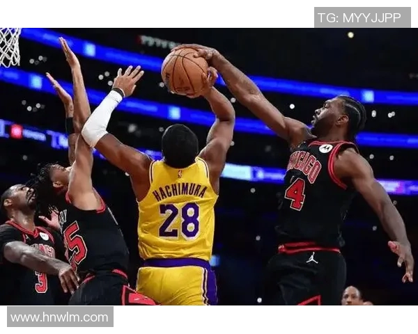 回顾2001年湖人与公牛的经典对决时刻与篮球传奇的交锋