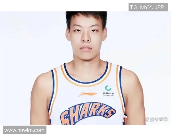 吴前的篮球之路：从青涩少年到CBA明星的奋斗历程与荣耀时刻