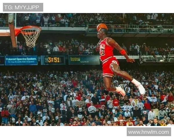 乔丹传奇：从篮球场到商业帝国的辉煌历程与影响力解析