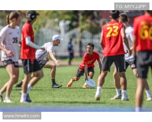 成都飞盘队灵活性变革引发热议探索新战术与团队协作的未来发展MBA 成都飞盘队灵活性变革引发热议探索新战术与团队协作的未来发展MBA